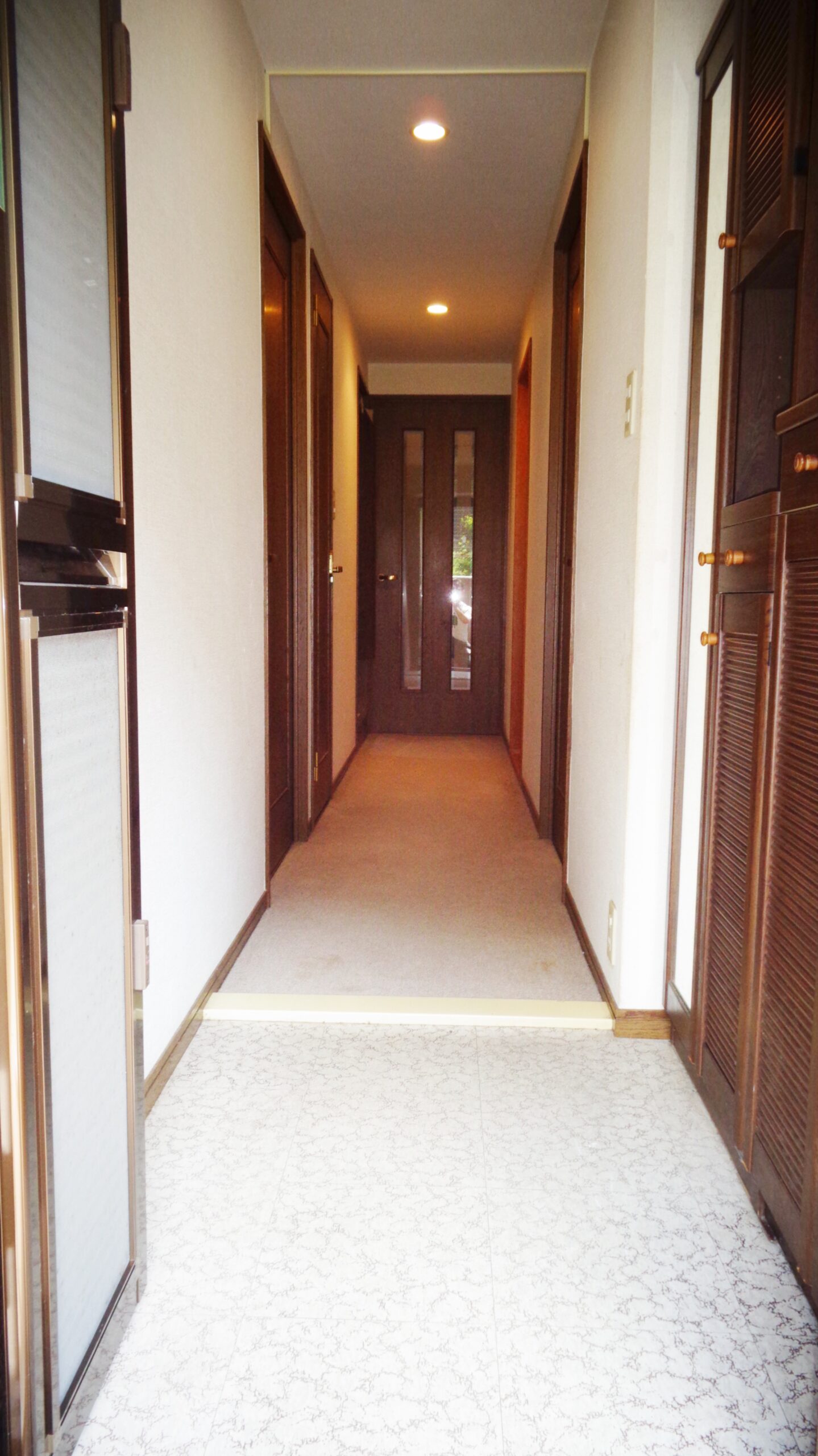 部屋入口の玄関